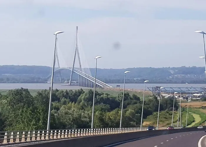 Jolie Maison Avec Jardin Honfleur