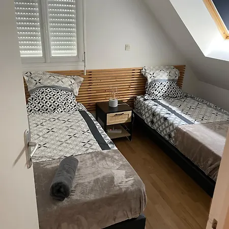 Jolie Maison Avec Jardin * Онфлёр